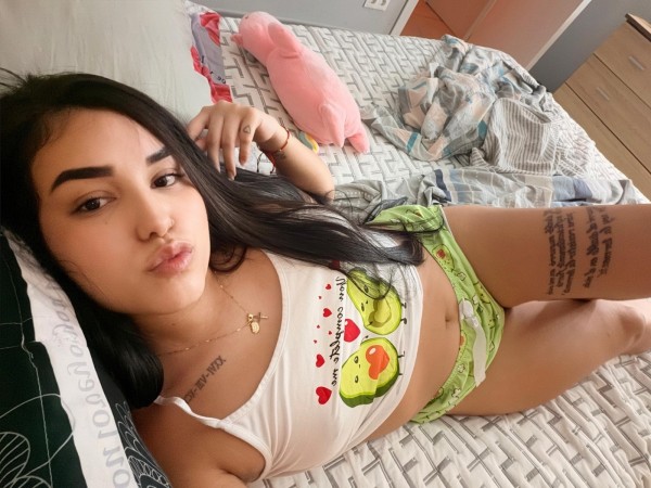 SOY VALERI, EXOTICA, GUAPA. Soy un ENCANTO..