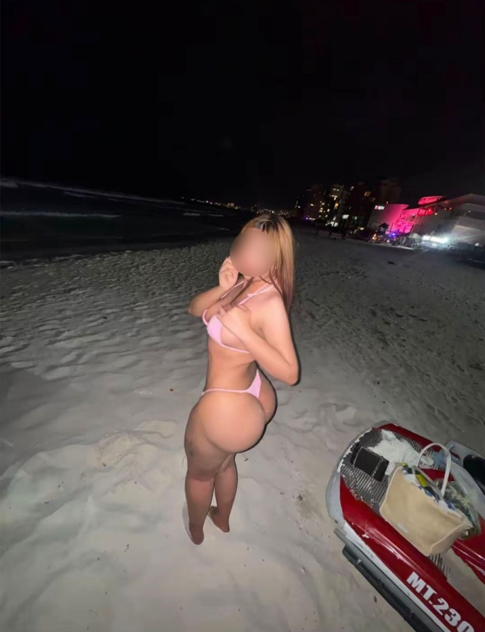 Paola en Jaén dulce jovencita 26 años fotos reales