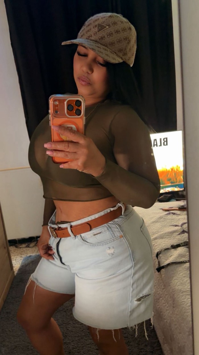 Colombiana sexy cañera