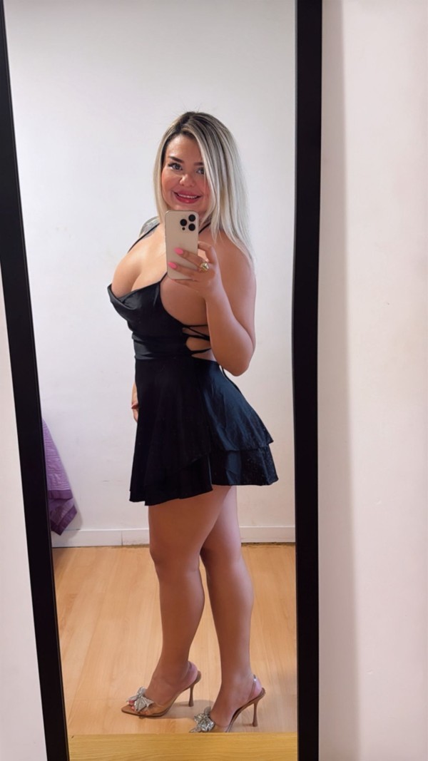 PAULA PARA LOS FIESTEROS Y AMANTES DEL BUEN SEXO