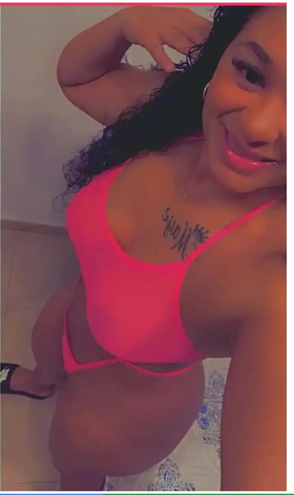 Morenita fiestera