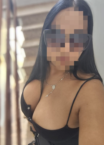 SEXY MORENITA TETONA CALIENTE EN SAN ISIDRO HOT!