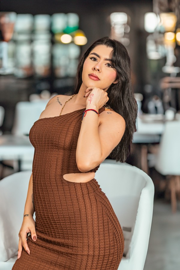 Jovencita elegante y fest