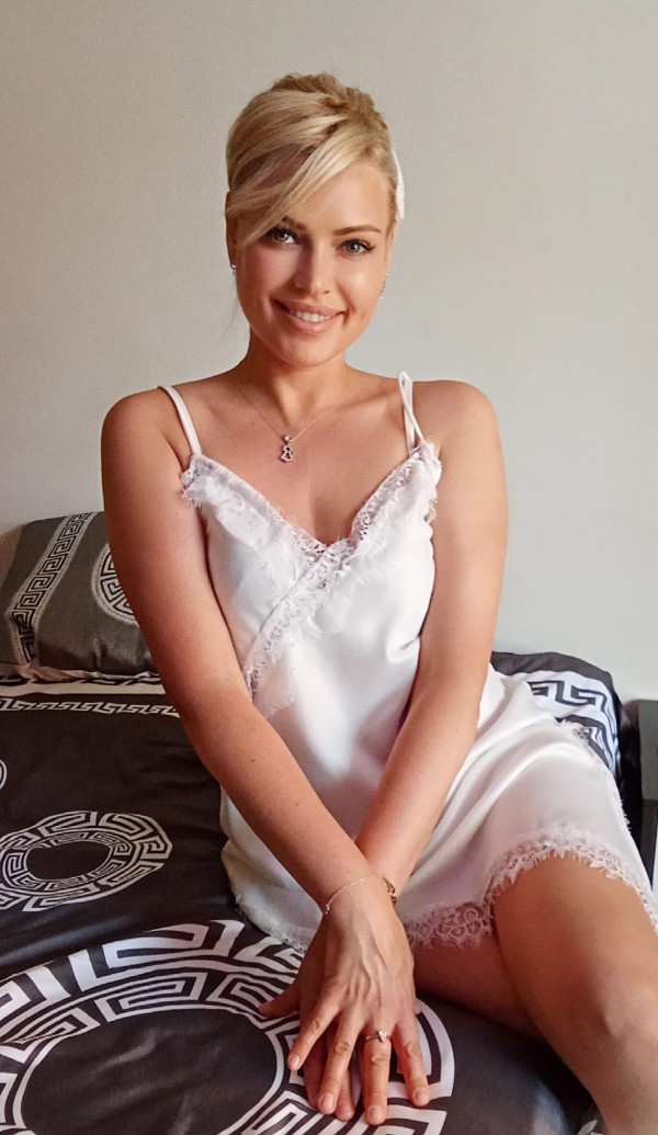 Chica Rusa Guapísima Elegante