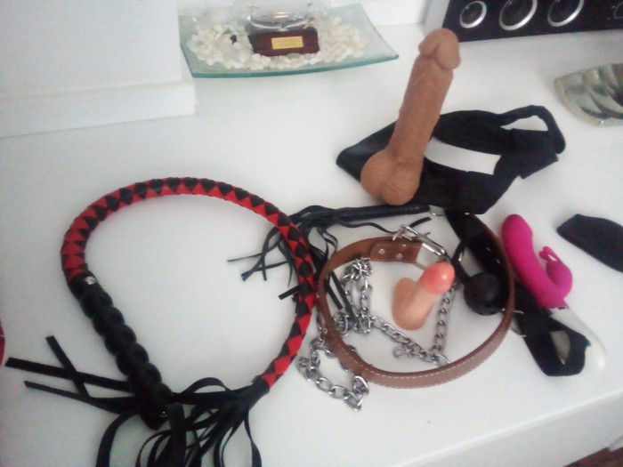 MADURA GORDITA MUJER DOMINANTE