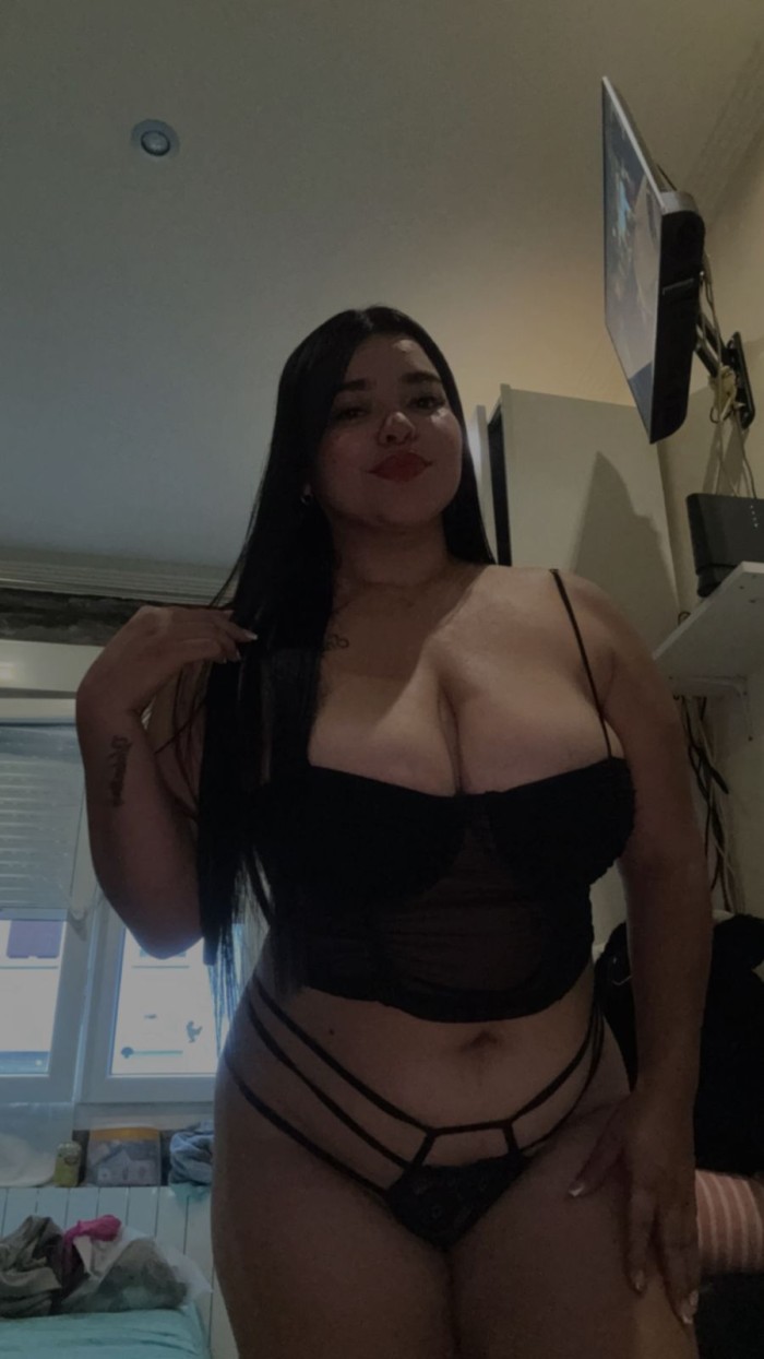 Tetona fugosa colombiana recien llegada