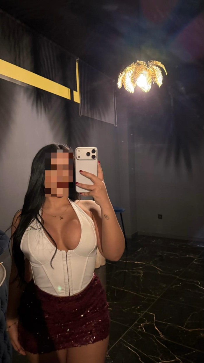 VALERY FIESTERA Y CON GANAS DE UNA RICA CUBANA