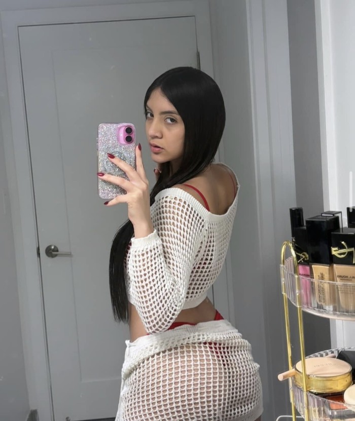 Hola mi amorcito soy Andrea nueva en españa