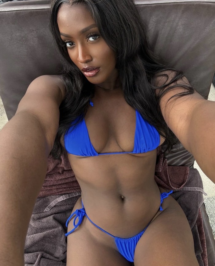 JOVENCITA FIESTERA MUY CALIENTE