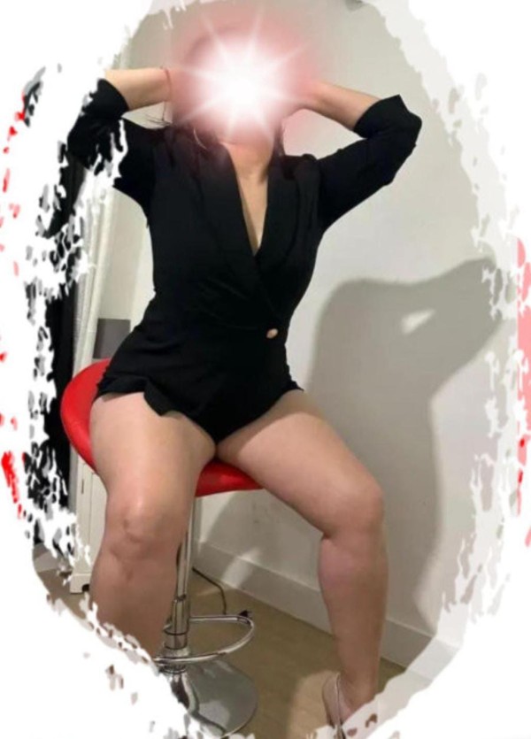 SIN TABÚ TODOS LOS SERVICIOS CHICA FUEGO AMA,