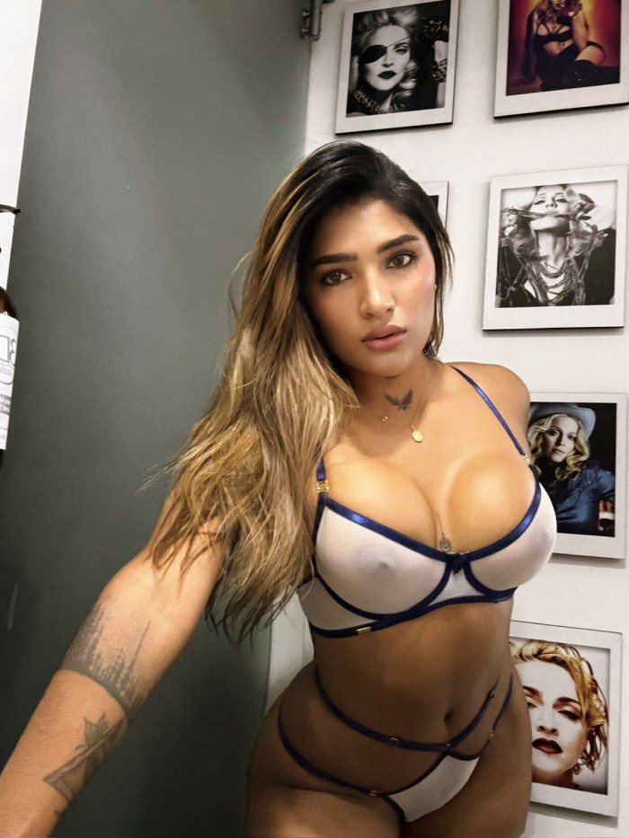 CRISTAL Escort Colombiana de Lujo en Ibiza