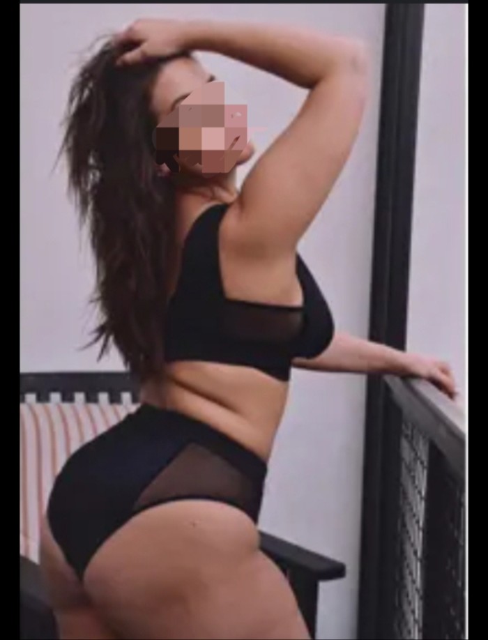 Chica atractiva con buenas vibras.solo salidas