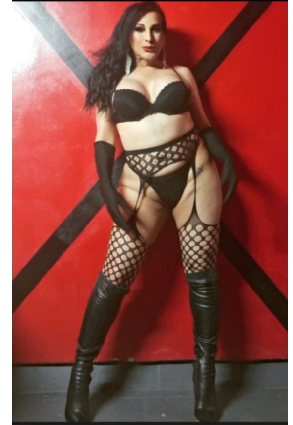 NOVEDAD EN LUGO TS PAMELA AMA SEVERA DOMINANTE FIESTERA  ÚNICA