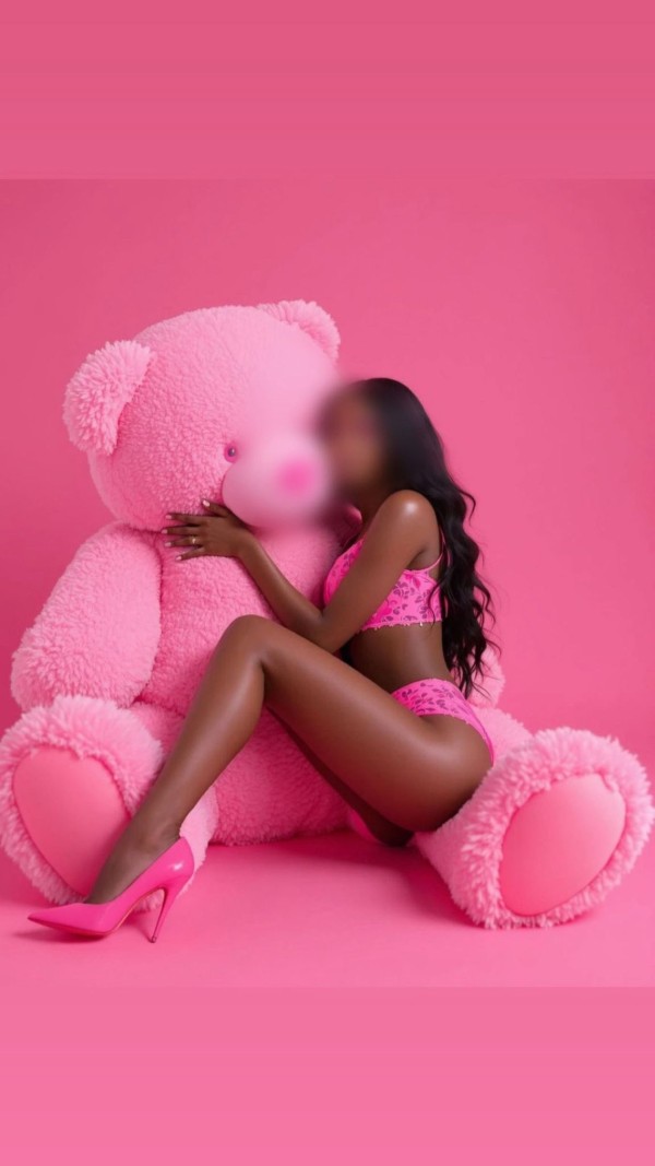 KAREN SENSUALIDAD EN IGUALADA FIESTERA A TOPE AMOR