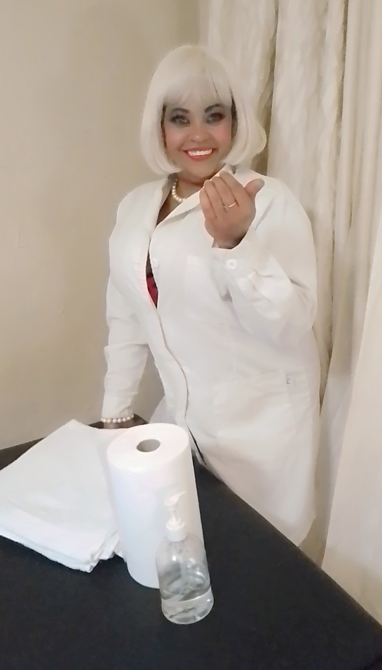 MASAJISTA Y ENFERMERA PROFESIONAL TITULADA