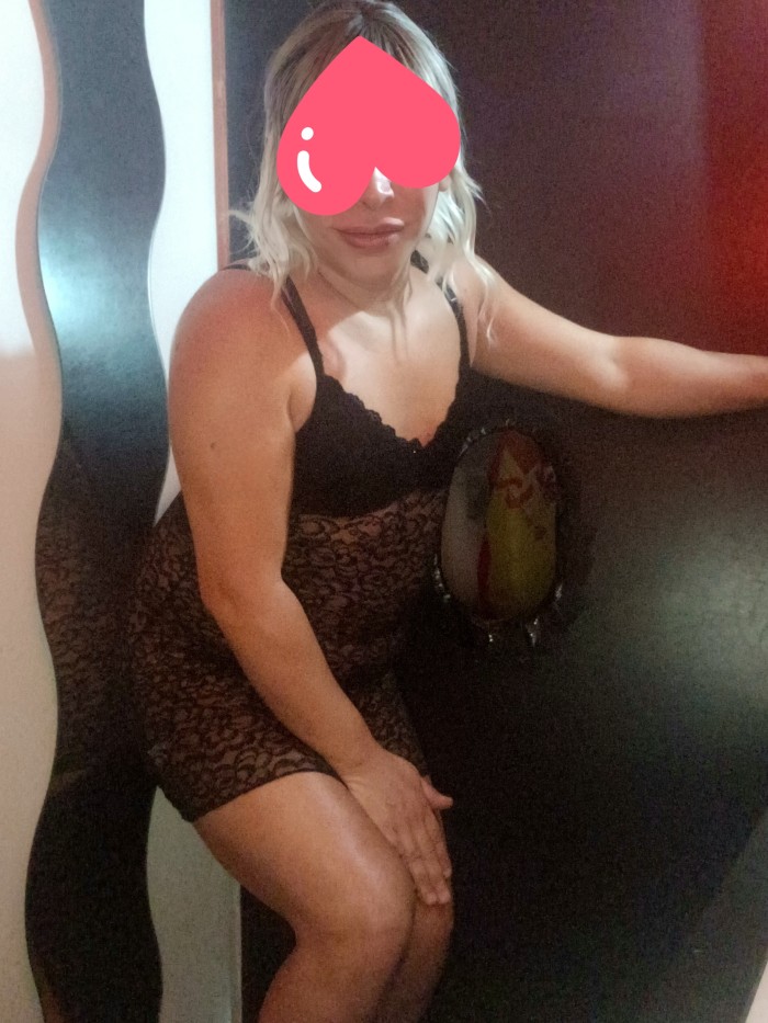 TRAVESTI CON GLORY HOLE CASERO DESCARGA 20€