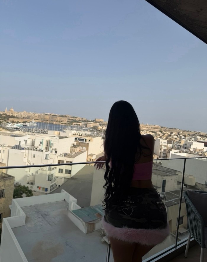 Sofía jovencita Colombiana nueva en la isla