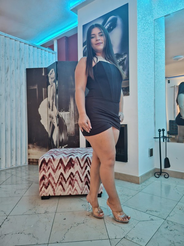 MEGAN 673276114, DIVERTIDA Y APASIONADA