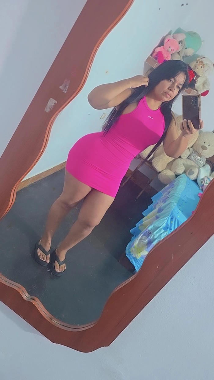 Explosiva y voluptuosa, adicta al sexo y fiestera
