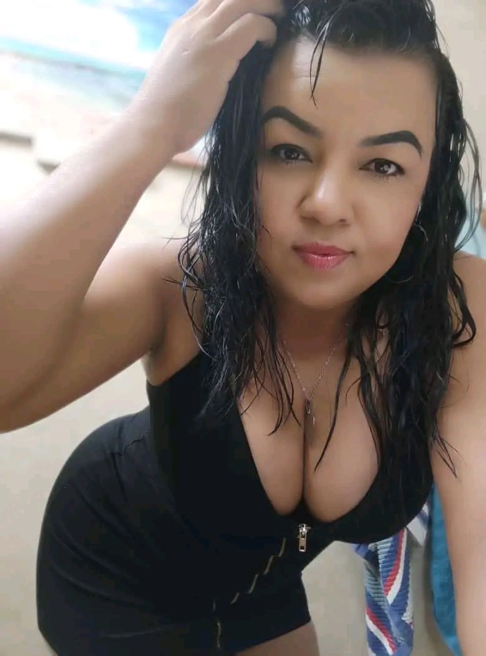 Explosiva y voluptuosa, adicta al sexo y fiestera