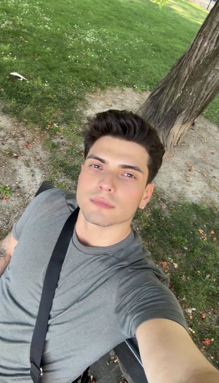 LATINO COLOMBIANO RECIEN LLEGADO A MURCIA
