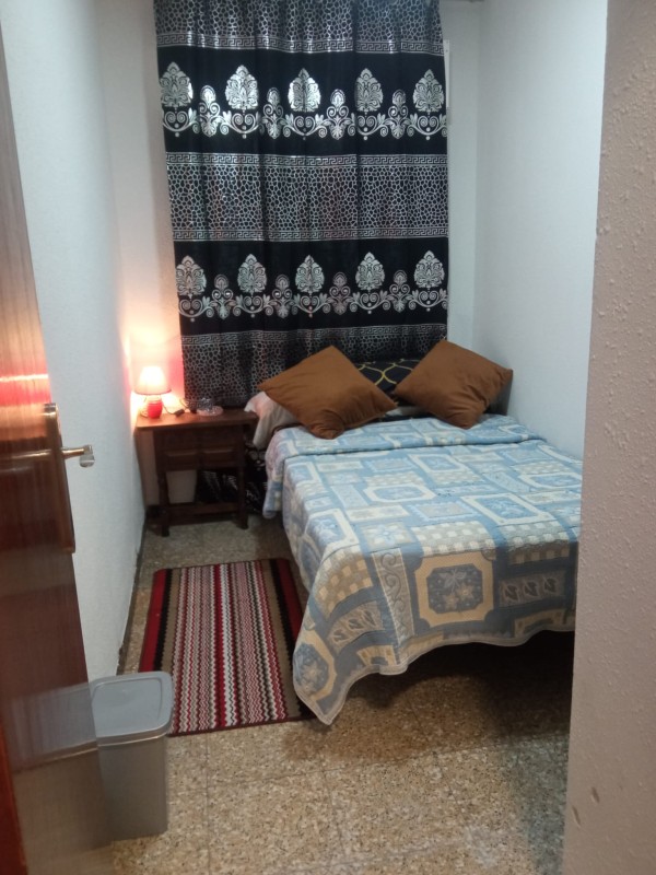 Habitaciones para chicas y trans tavernes de la Valdigna  playa