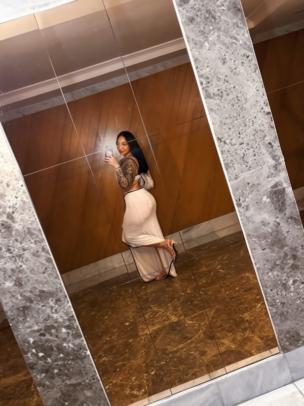 PARTYGIRL outcall to hotels, homes, yacht