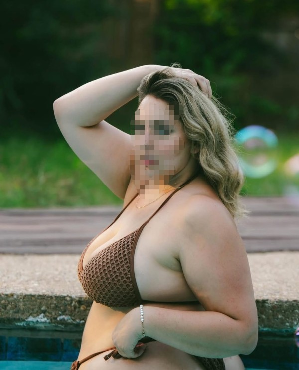 CURVIS RUBIA TETAS NATURALES, BUEN CULO