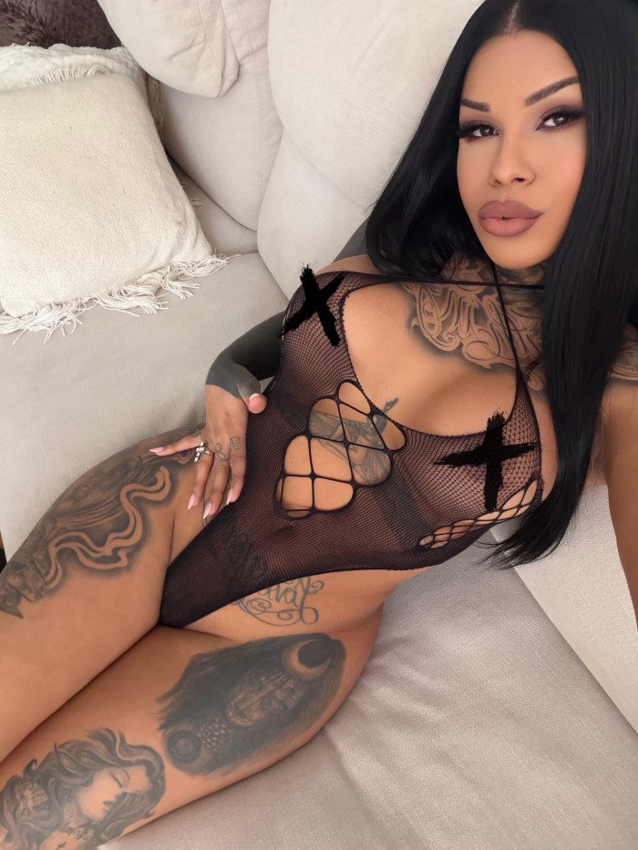 SOFIA DELICIOSA CHICA MULTIORGASMICA COMPLACIENTE