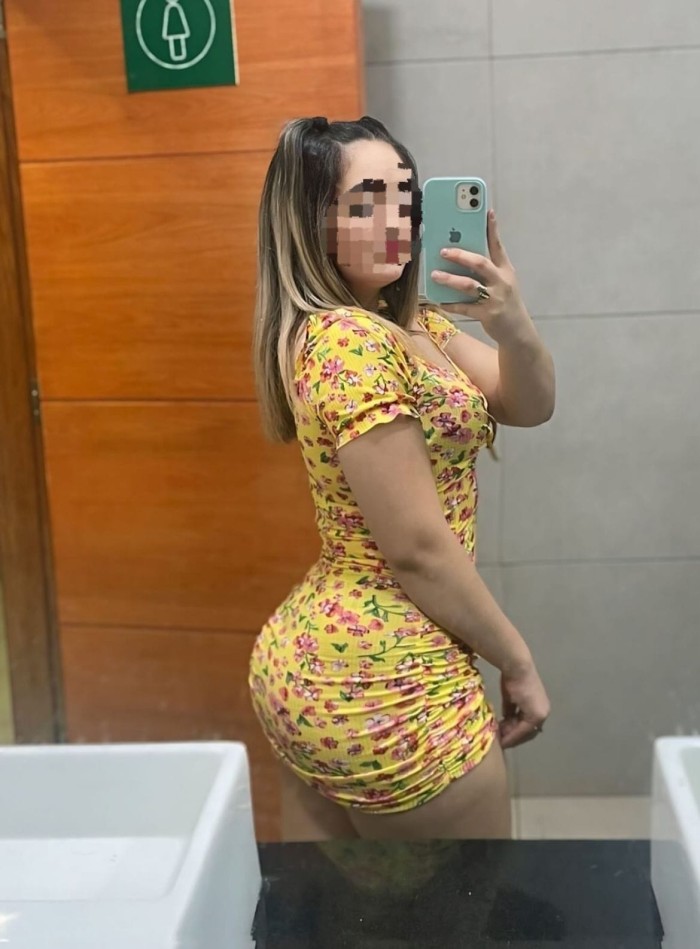 EN MALAGA MUJER COMPLACIENTE A TUS CAPRICHOS