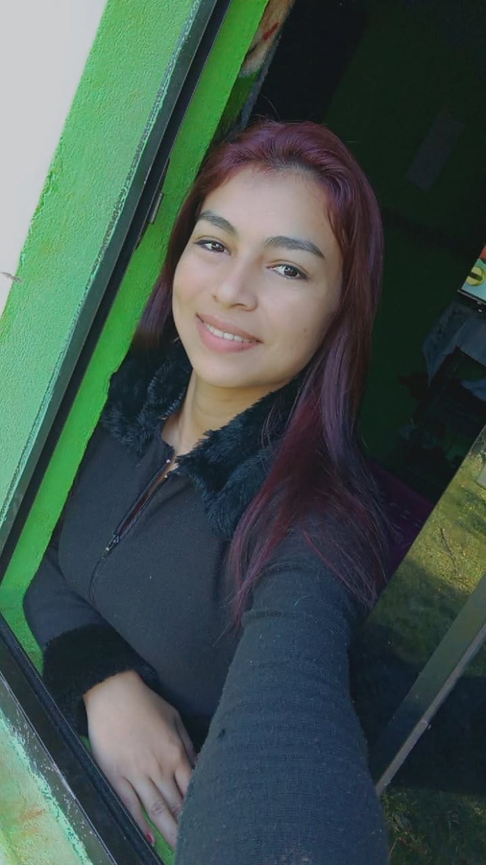 Paraguaya jovencita muy caliente