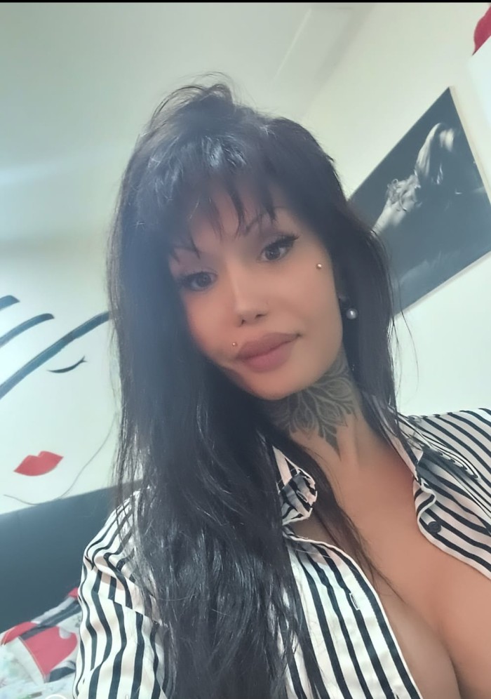actriz porno trans sexy  lechera 24/7 VALENCIA