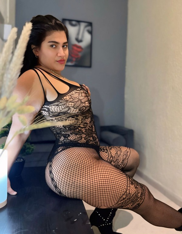 SOY ARDIENTE, ELEGANTE Y MUY NATURAL