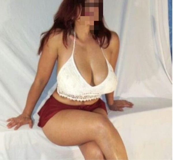 Griego sin piedad…correte en mi boca FIESTERA