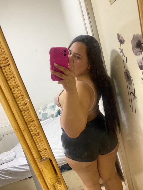 JUDITH JOVENCITA PRECIOSA CACHONDA CON MUCHAS GANAS DE FOLLAR DURO