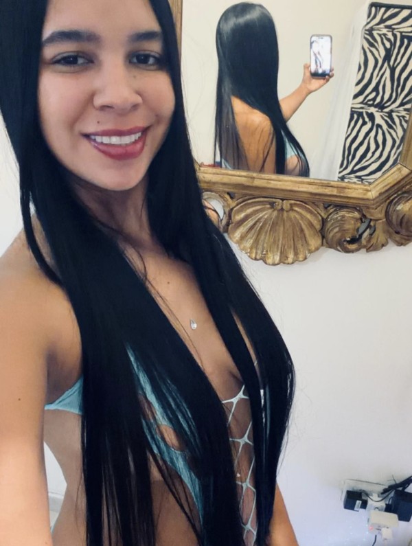 PRECIOSA LATINA VIP ARDIENTE Y CACHONDICIMA