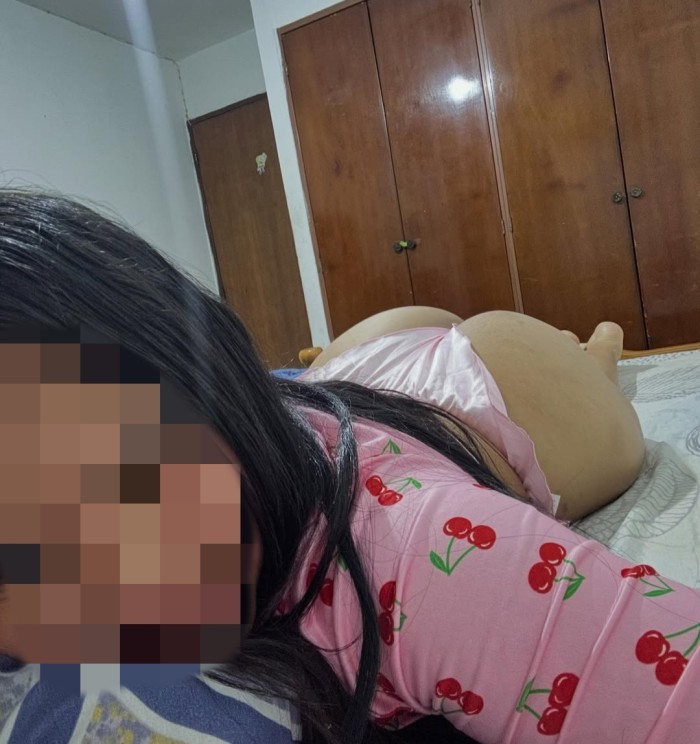 Francés natural besos con lengua cariñosaninfómana