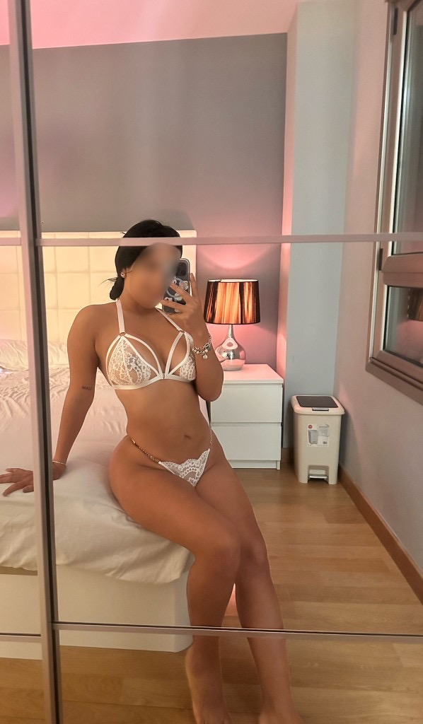 Masajes a cuatro Manos doble placer doble sensació