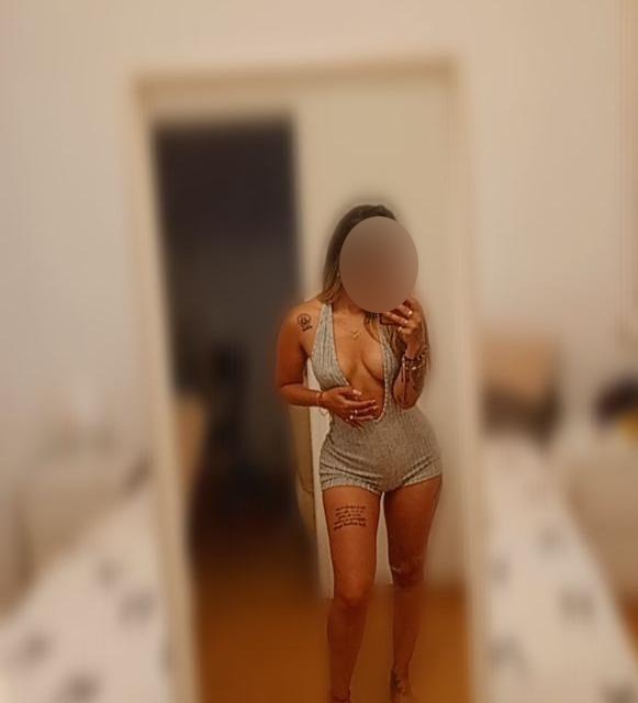 672867549 Alessia ARDIENTE, SENSUAL Y ERÓTICA