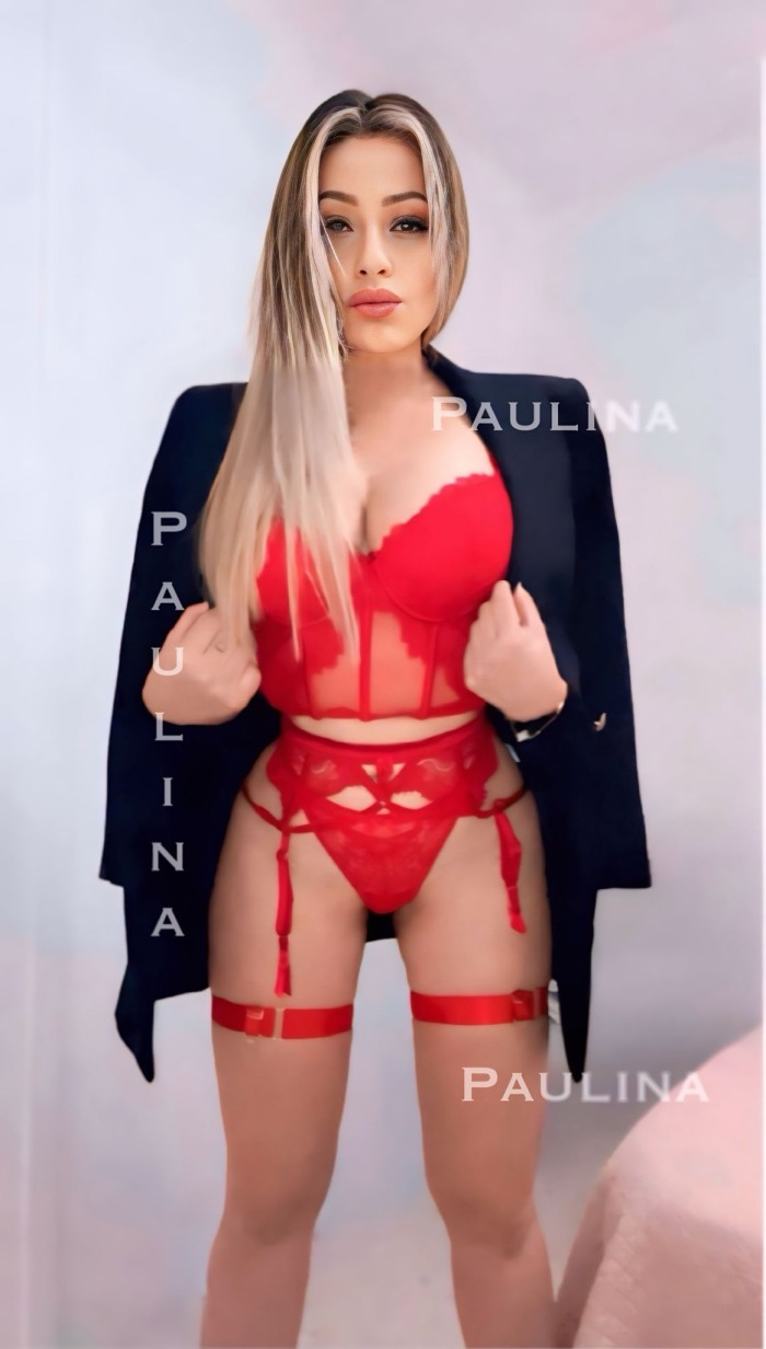 FIESTERA, PUTISSIMA EN LA CAMA, SQUIRT Y MAS