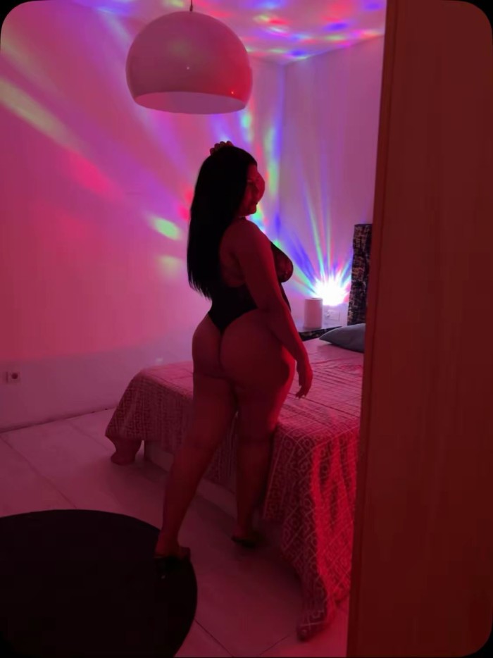 NIÑATA RELLENITA TETONA MORBOSA SUPER TRAGONA