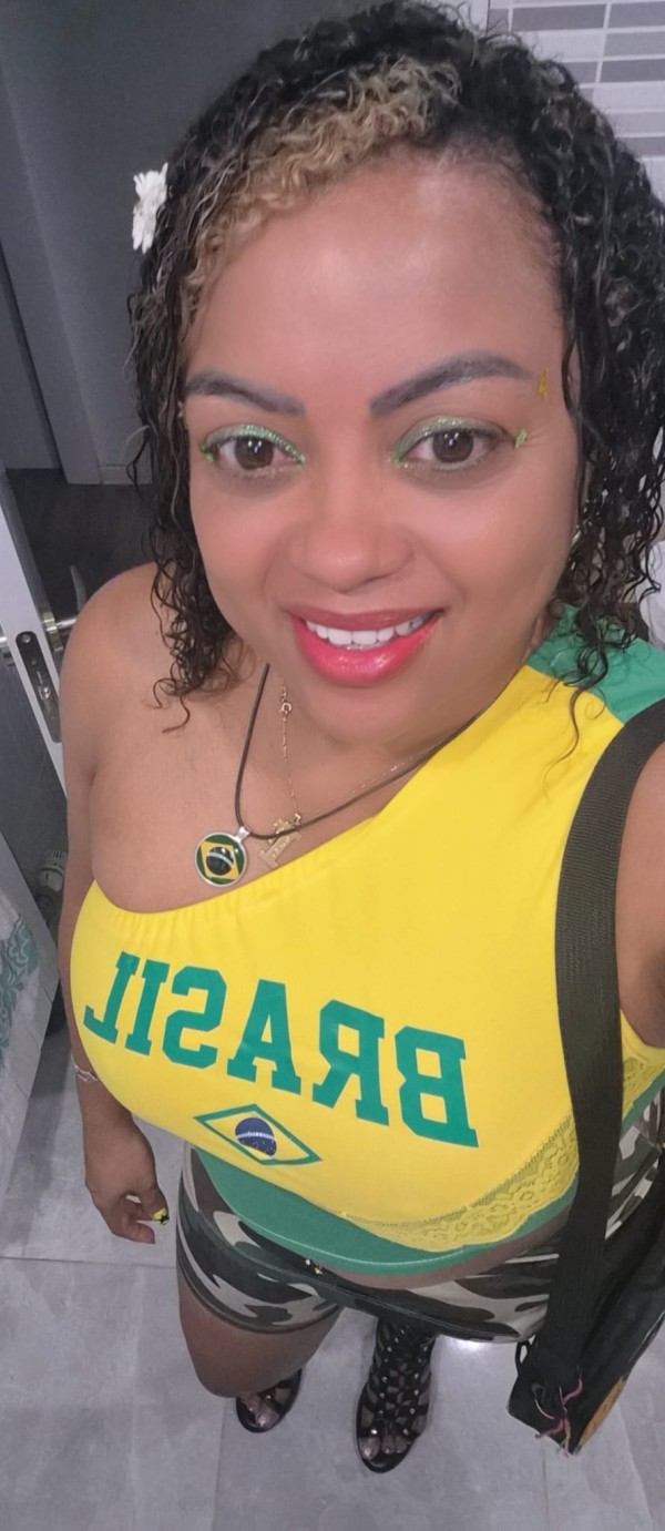 24hora en Delicias mulata Brasileña