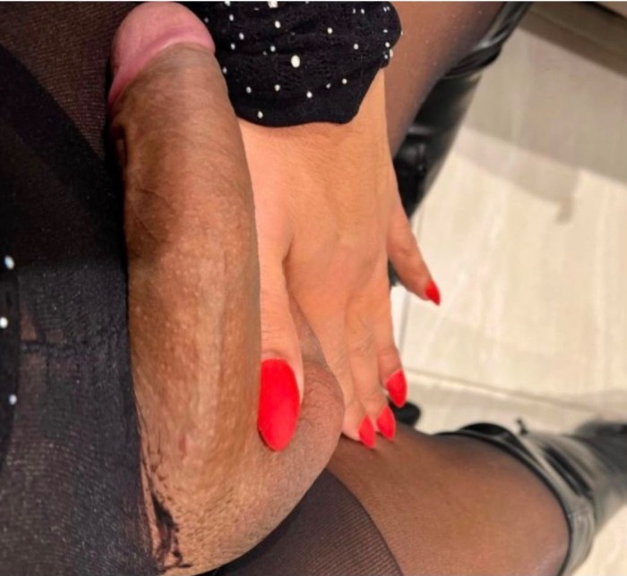 ENCANTADORA TRANS LATINA EN GIJON FIESTERA 24HORA