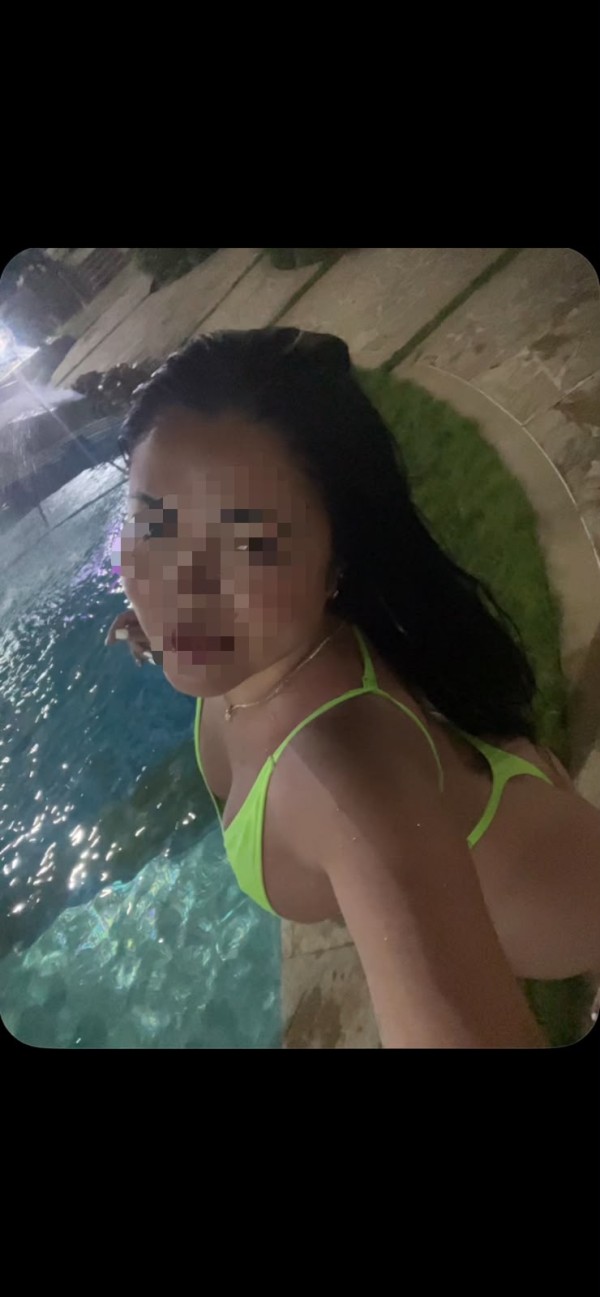 SOY CARLA, VENEZOLANA DISCRETA Y ARDIENTE