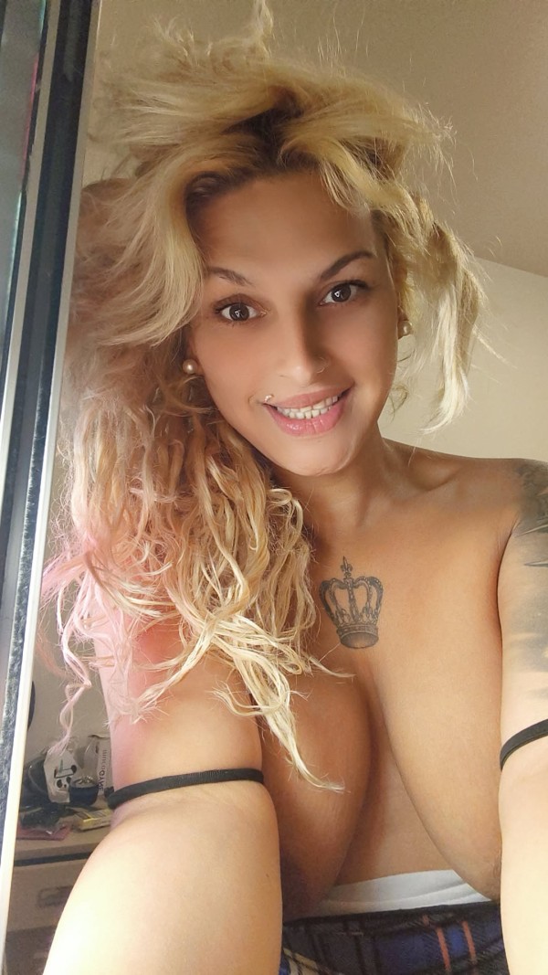 Mistress victoria número 1 sin límite sexo a pelo natural coño y culo