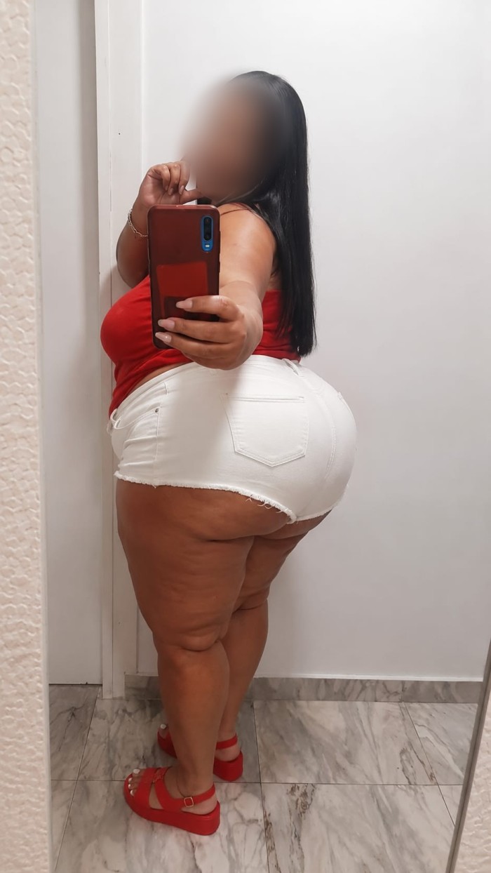 CACHONDA LUJURIOSA ENTREGADA DESEOSA DE PLACER