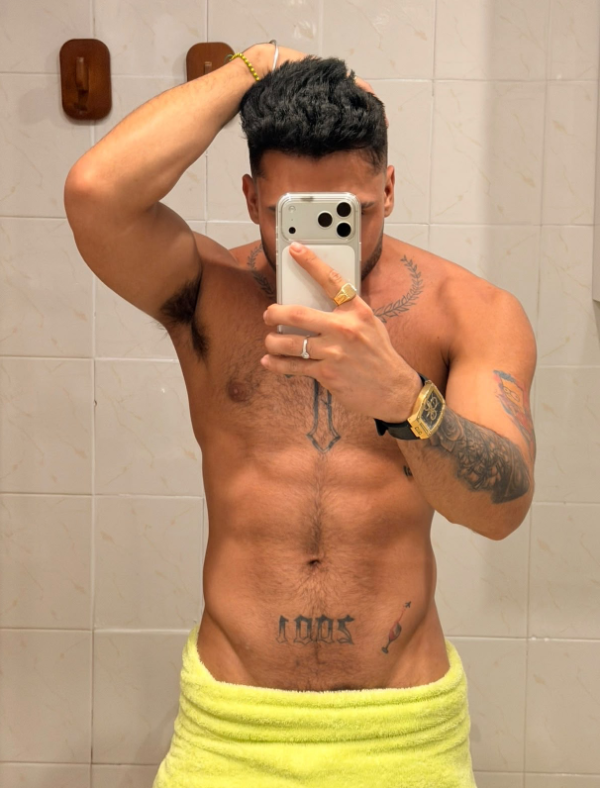 CHICO VERSATIL SUPER SEXY EN MADRID COMPAÑIA HOT