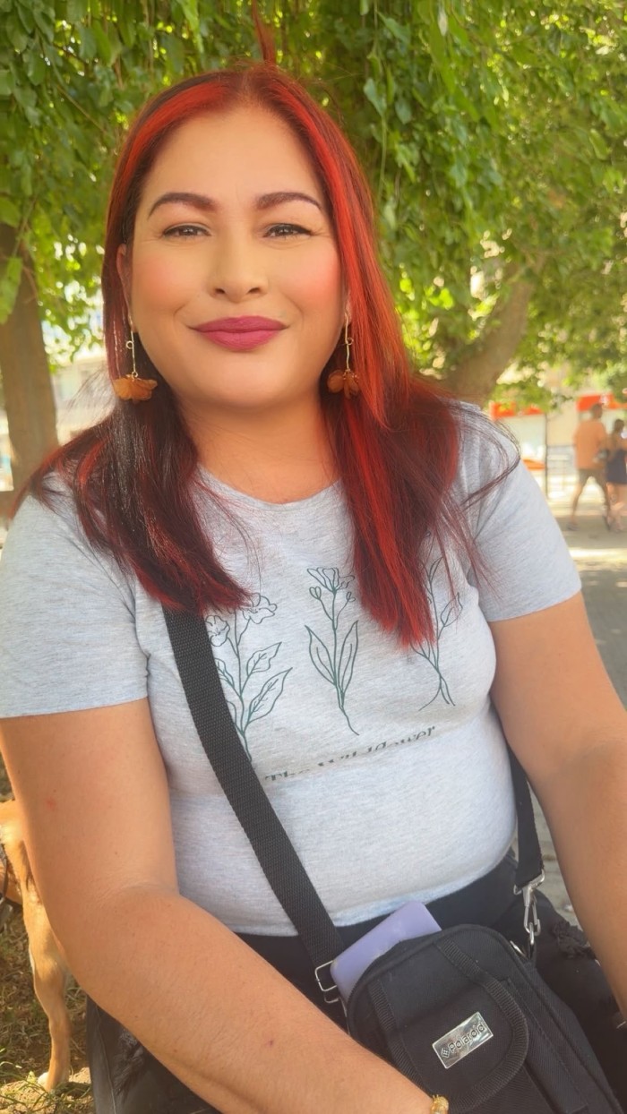 SOY UNA MADURA MUY CALIENTE Y CACHONDA