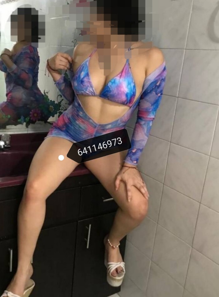 Novedad discreta cariñosa, trato agradable