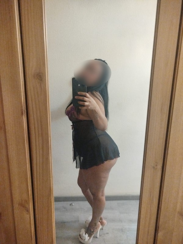 612593923 Sofia y Chanel JUGUETONAS Y EXQUISITAS